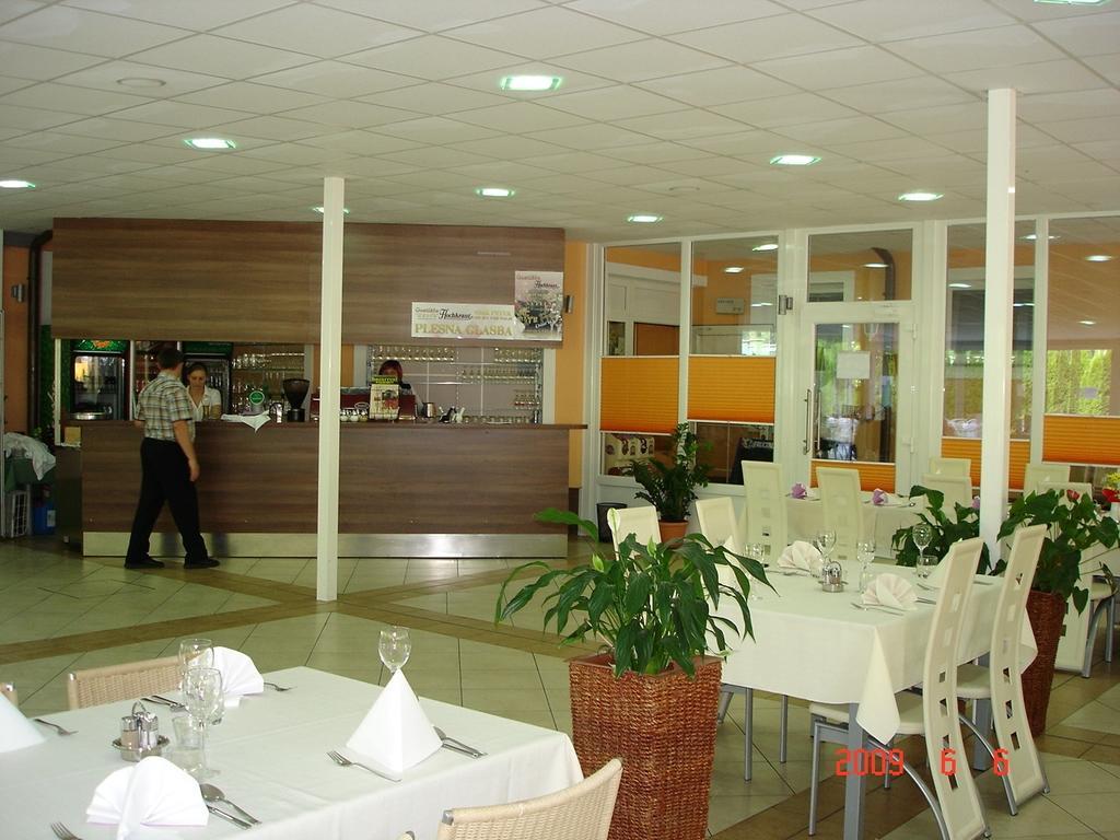Rooms Hochkraut Целе Экстерьер фото